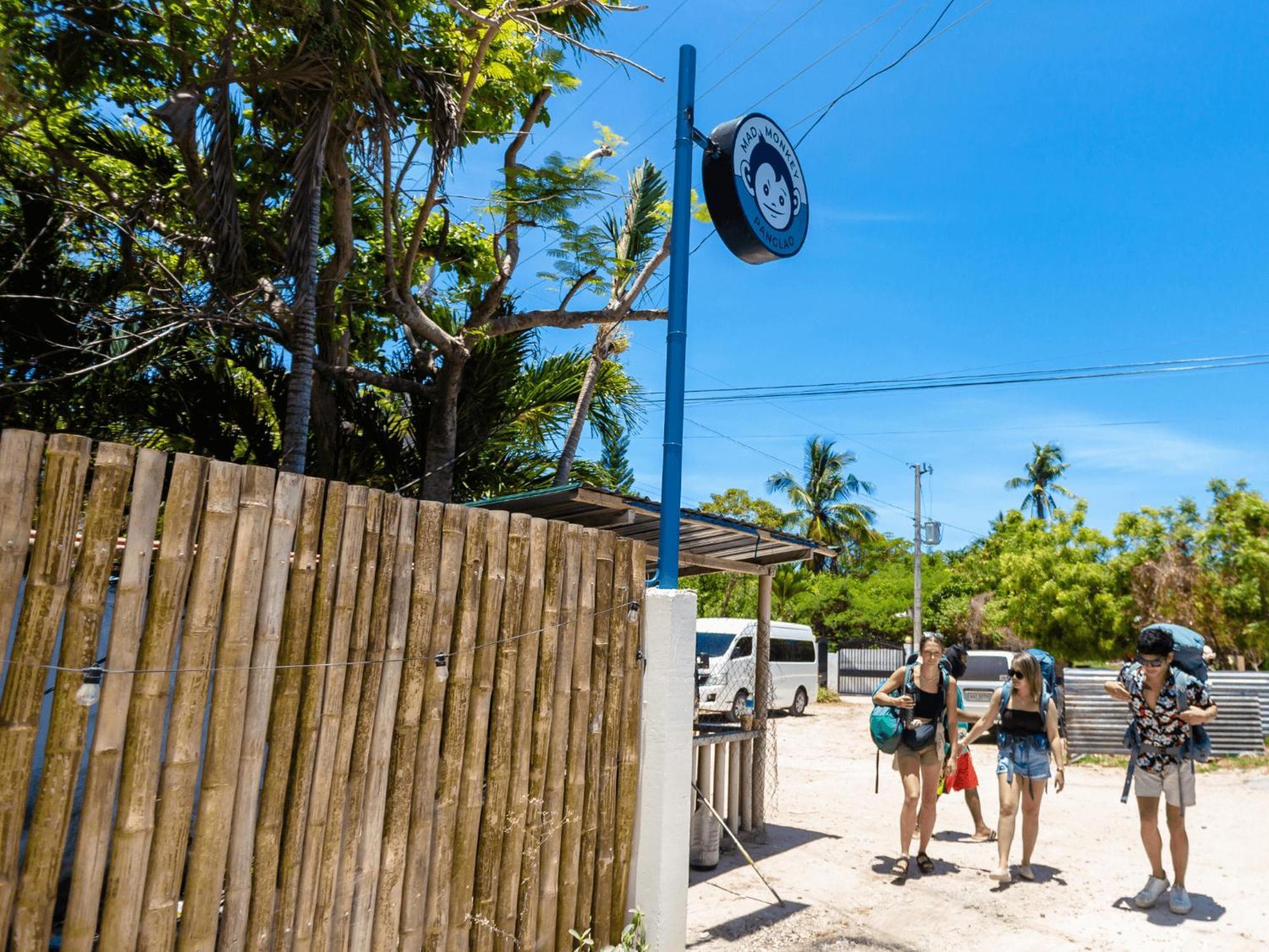 Albergue Mad Monkey Panglao Exterior foto